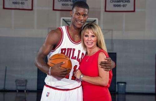 斯瓦泰克以 斯瓦泰克以