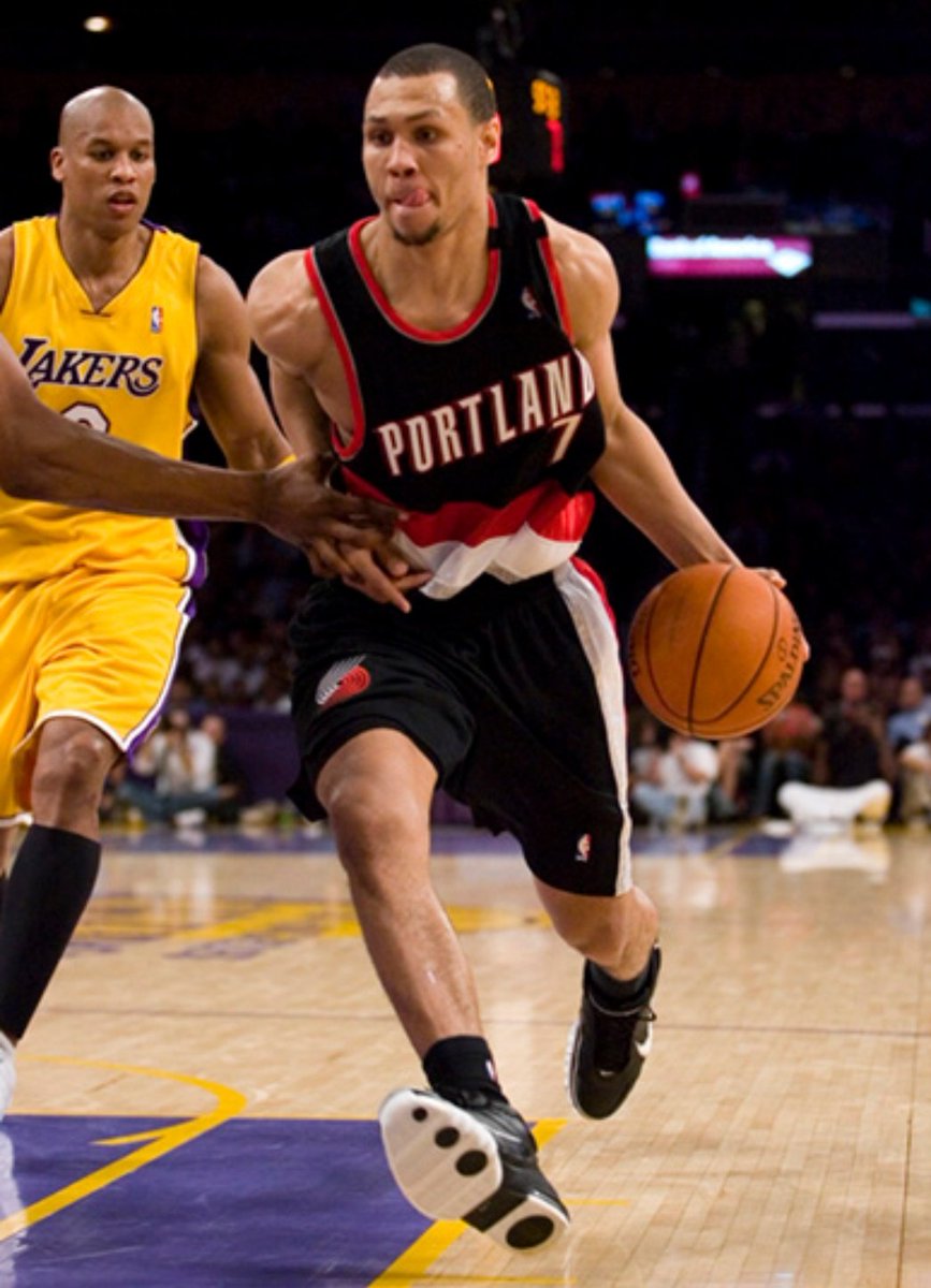 巴萨一直在 巴萨一直在