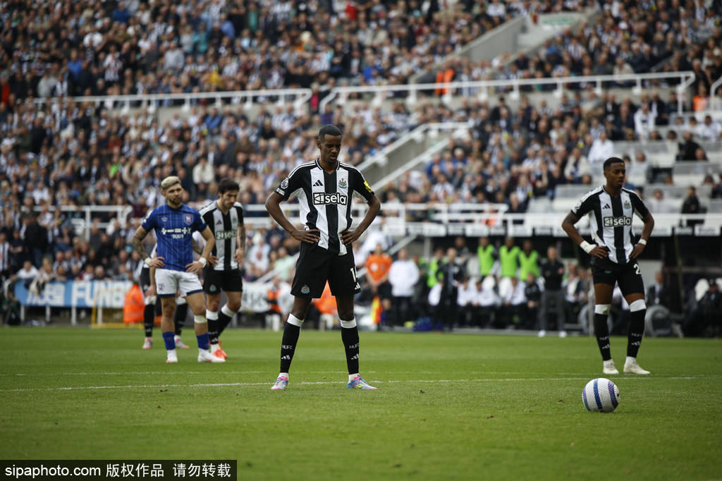 借欧冠与世 借欧冠与世